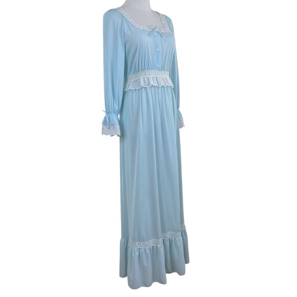 Vintage 70s SEARS Pastel Blue Nylon Eyelet Lace Trim Maxi Nightgown Size S - Picture 4 of 15